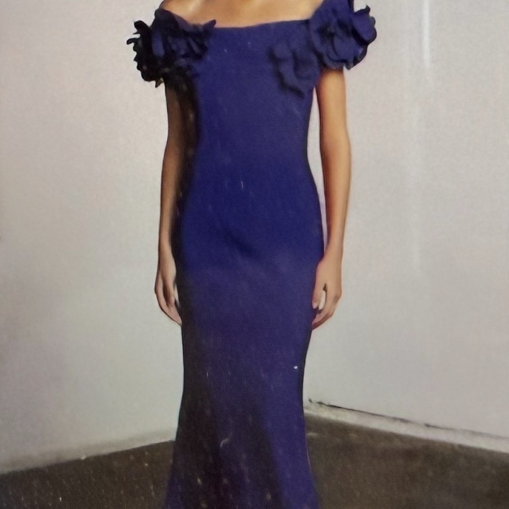 Chic Off-Shoulder Maxi Dress in Bright  Blue. Not color above. Royal blue